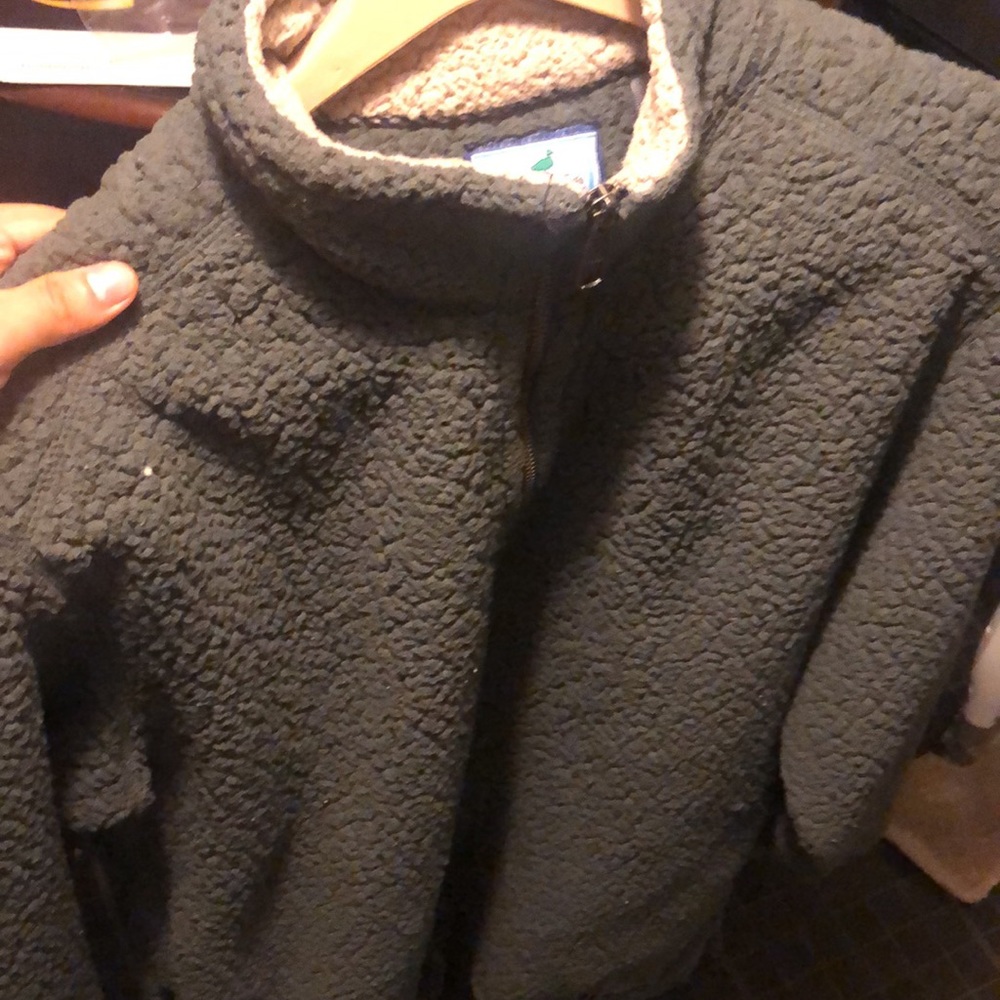 Properly tied pullover - Picture 2 of 7